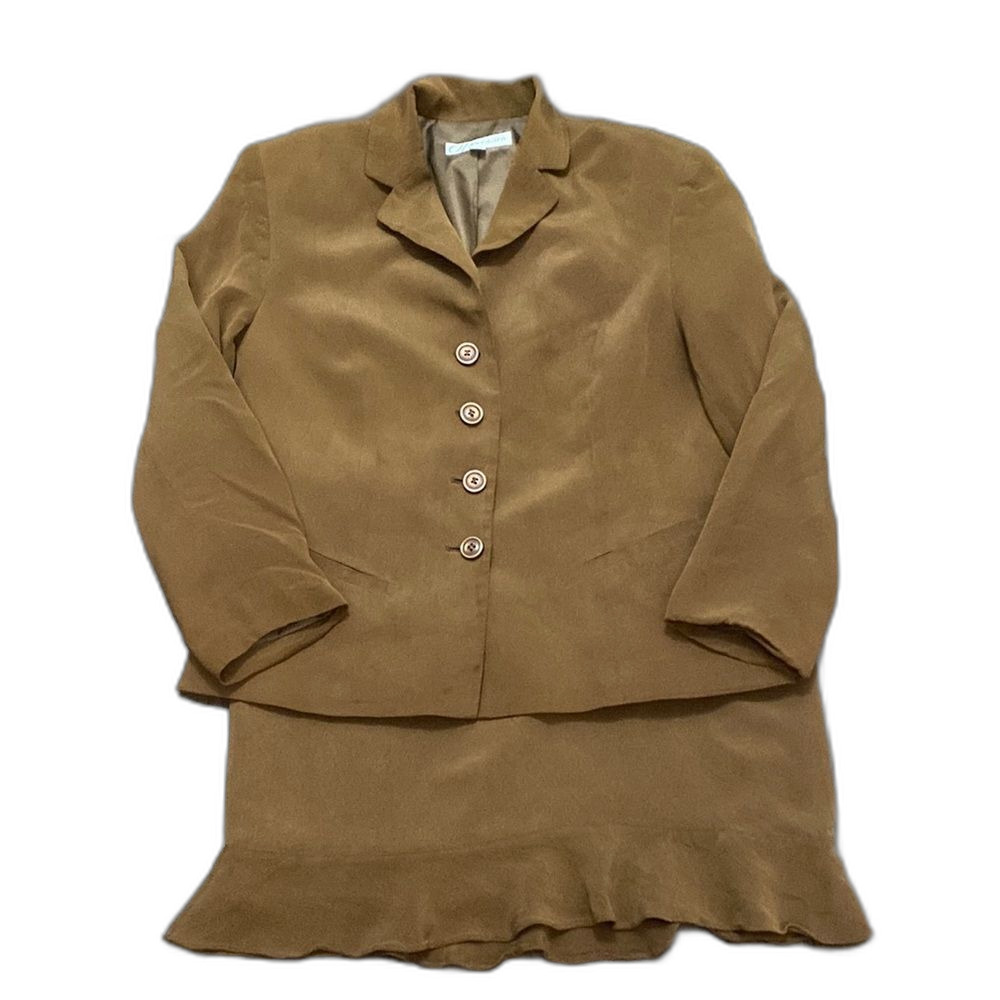 Vintage Dressbarn Brown Caramel Blazer and Skirt Suit 100% Silk